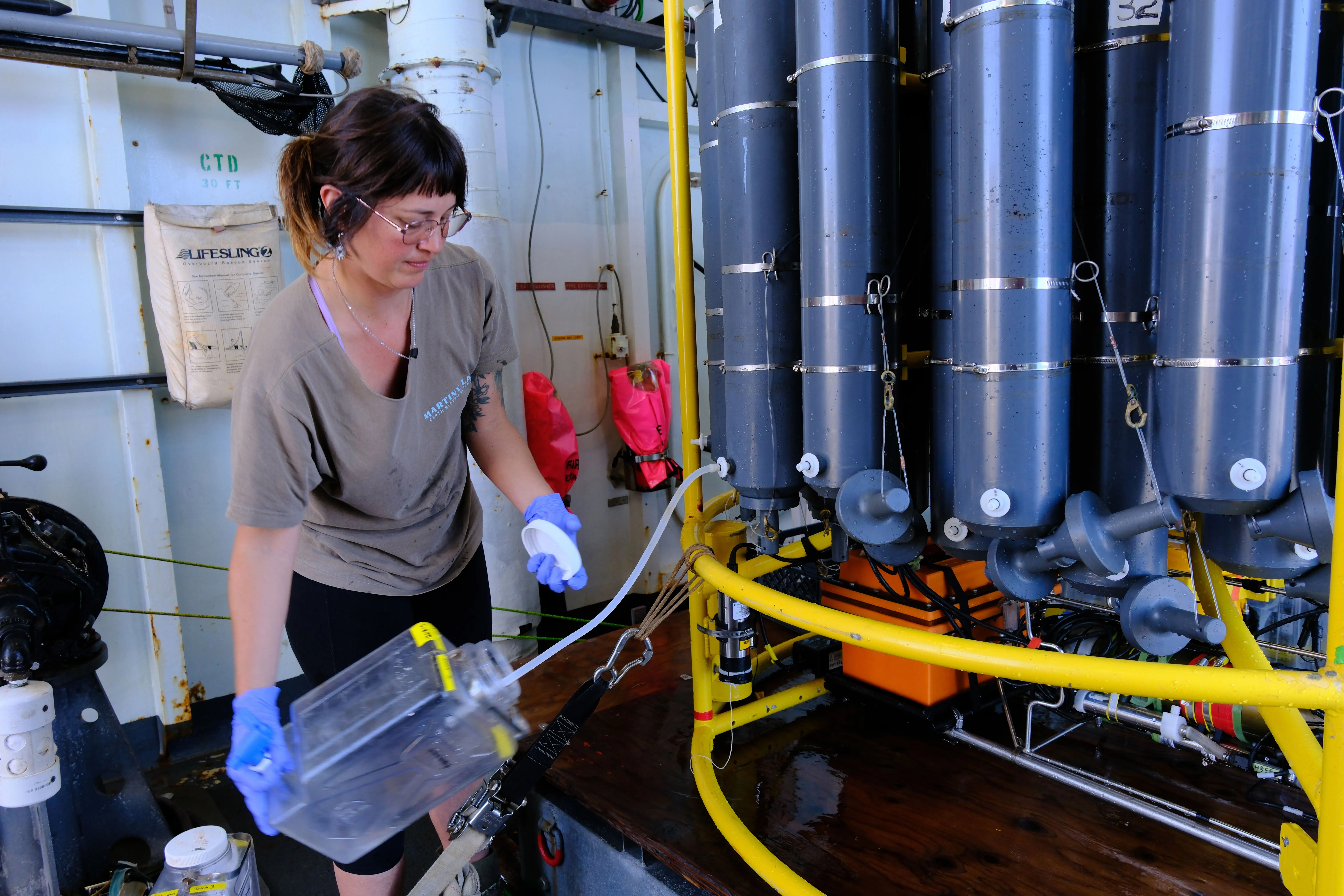 Star Dressler collecting water from CTD rosette